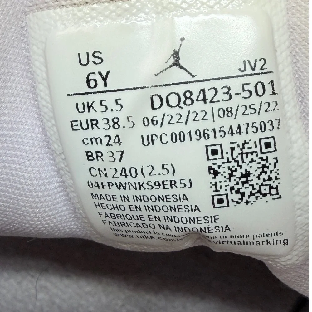 Nike Air Jordan 1 Mid Kids Purple White Black Sneakers BQ6472-504